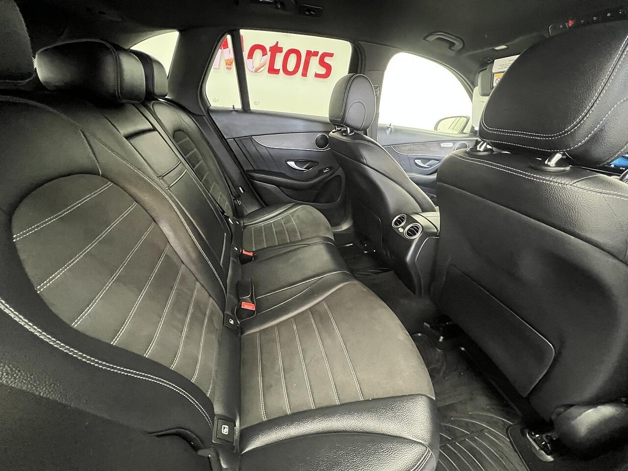 Mercedes-Benz GLC view 17