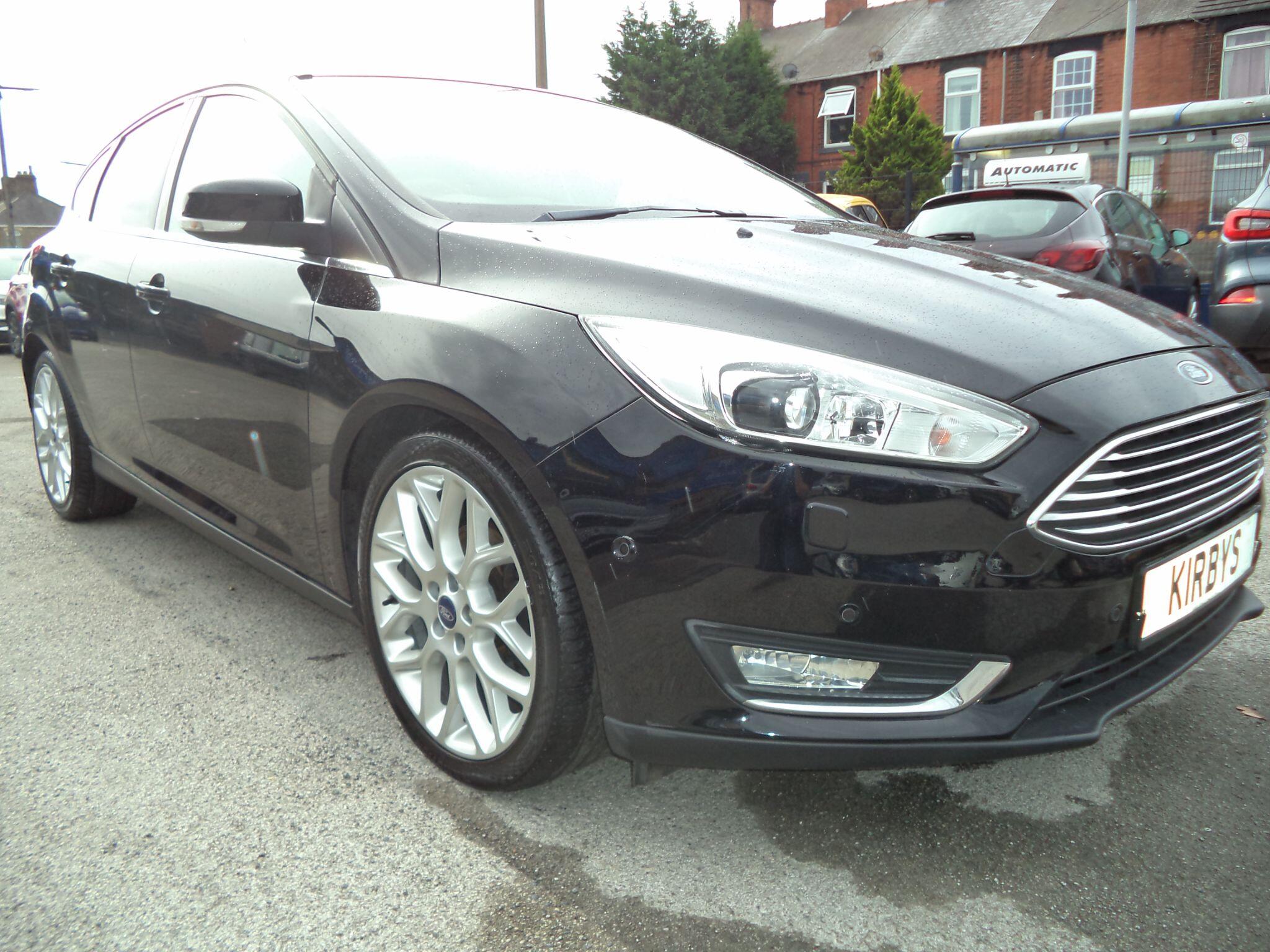 Ford Focus view 9