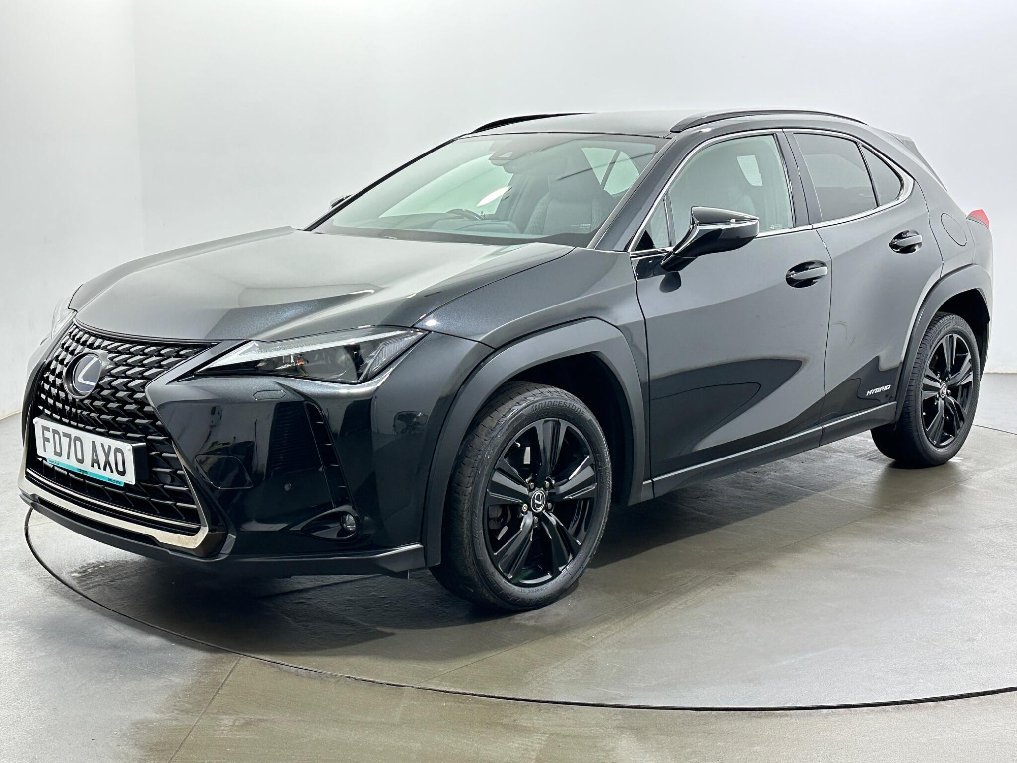 Lexus UX view 4