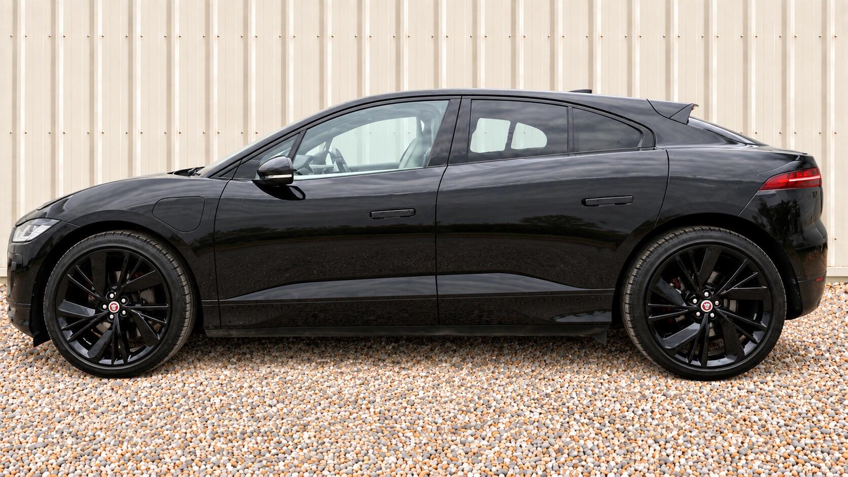 Jaguar I-Pace view 7