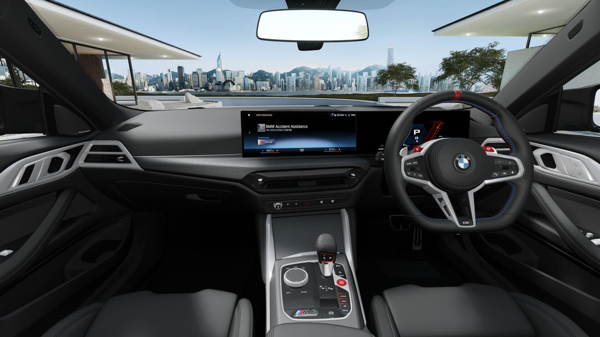 BMW M4 view 7