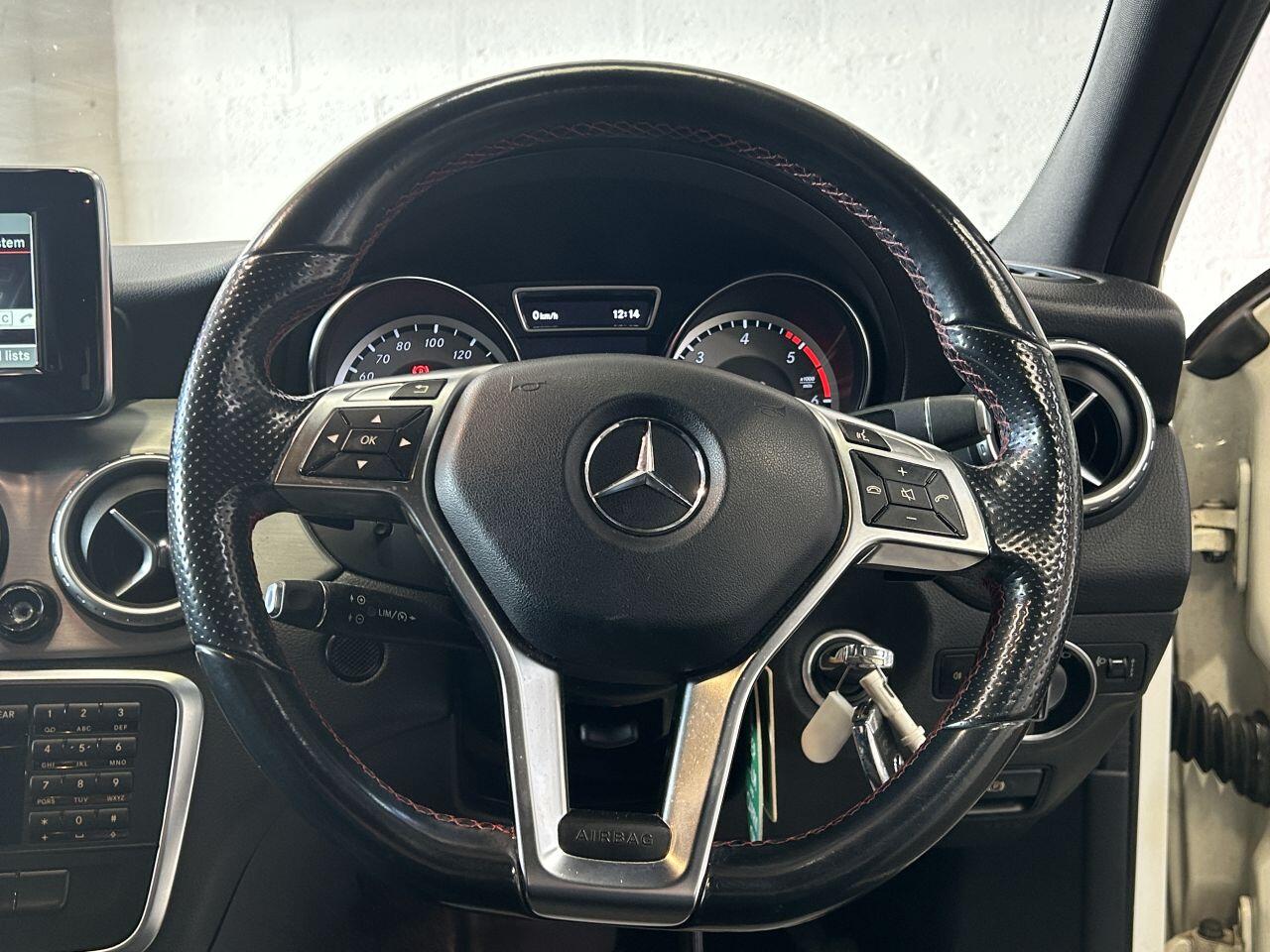 Mercedes-Benz Gla view 33
