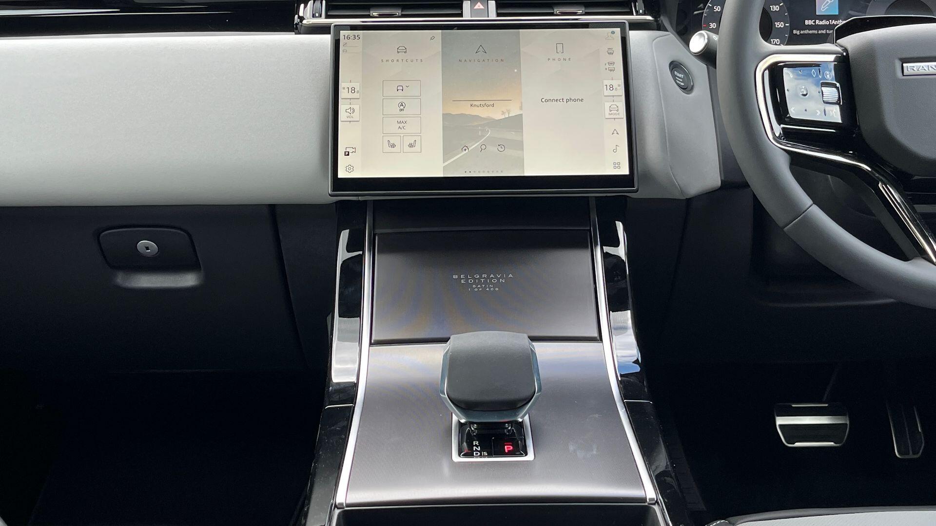 Land Rover Range Rover Velar view 20