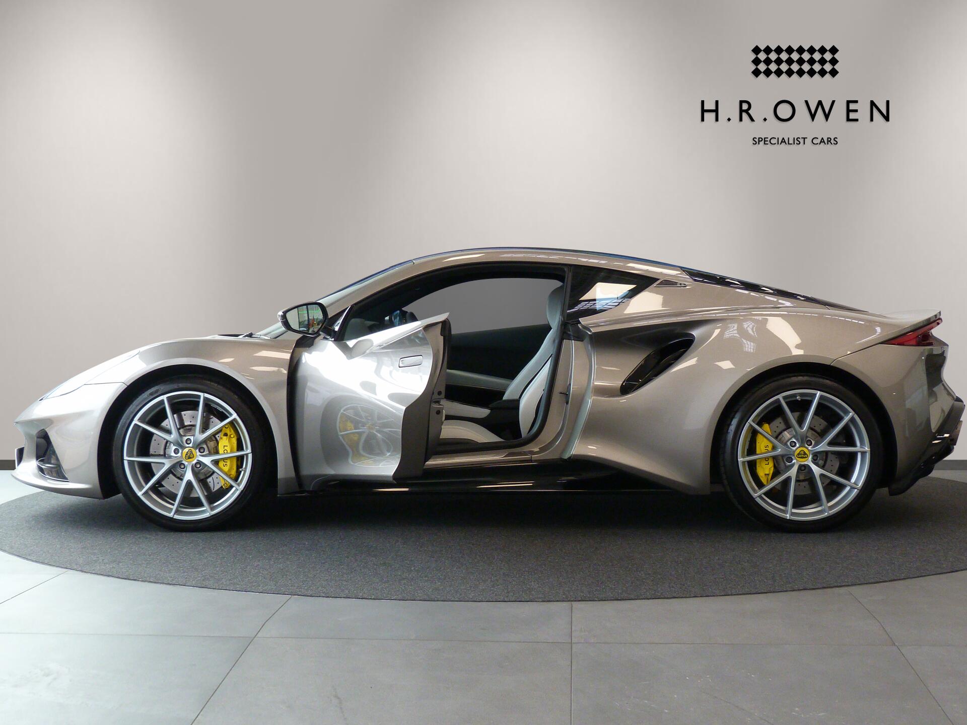 Lotus Emira view 7