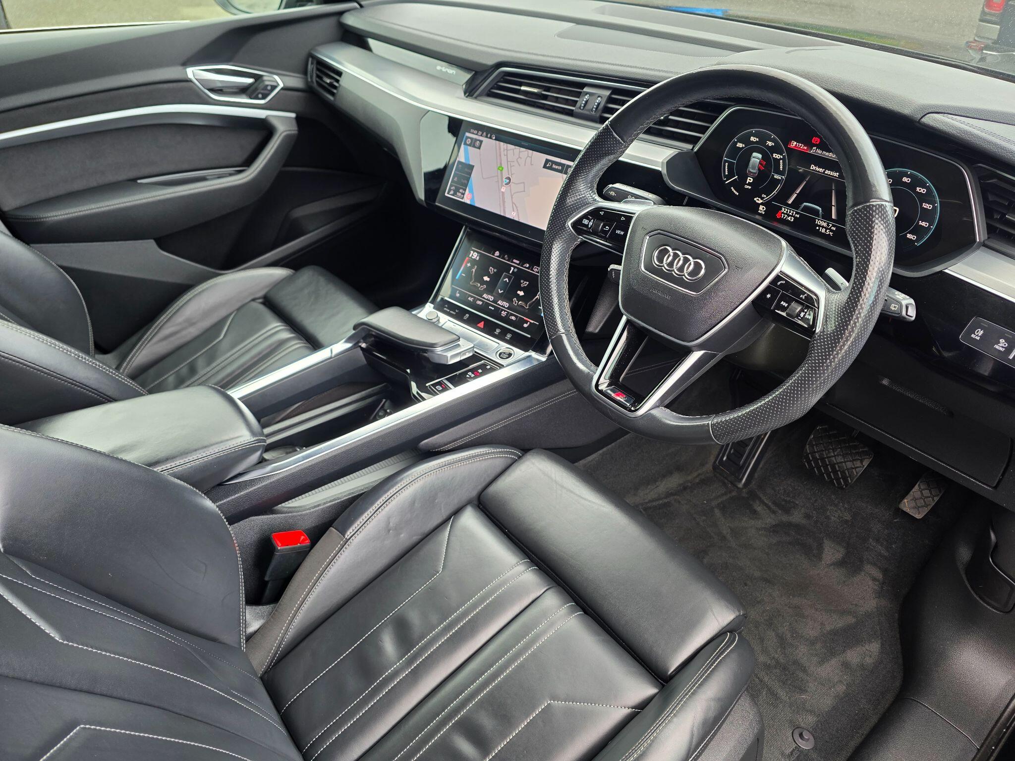 Audi E-Tron view 9