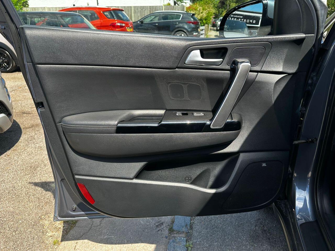 Kia Sportage view 24
