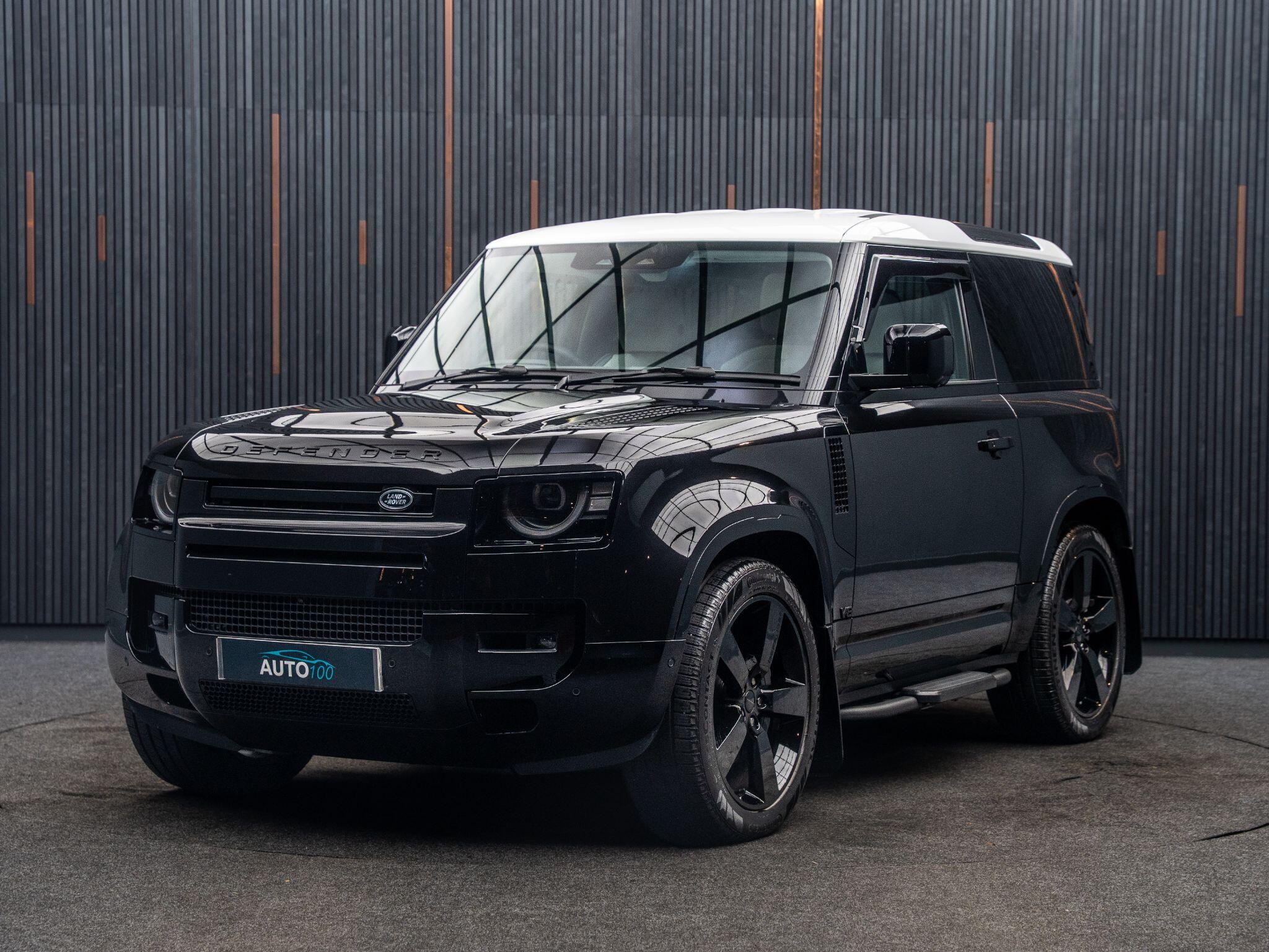 Land Rover Defender view 5