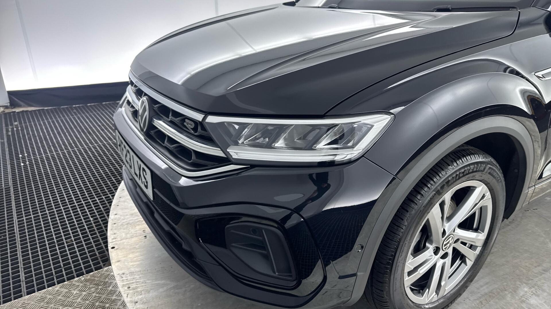 Volkswagen T-Roc view 26