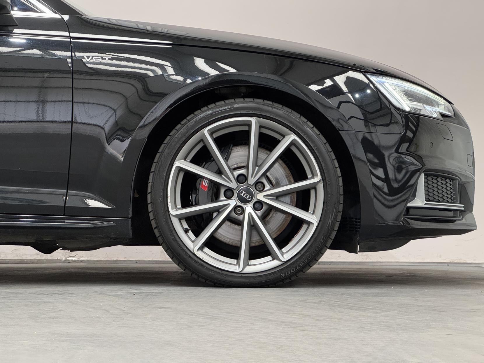 Audi S4 Avant view 19