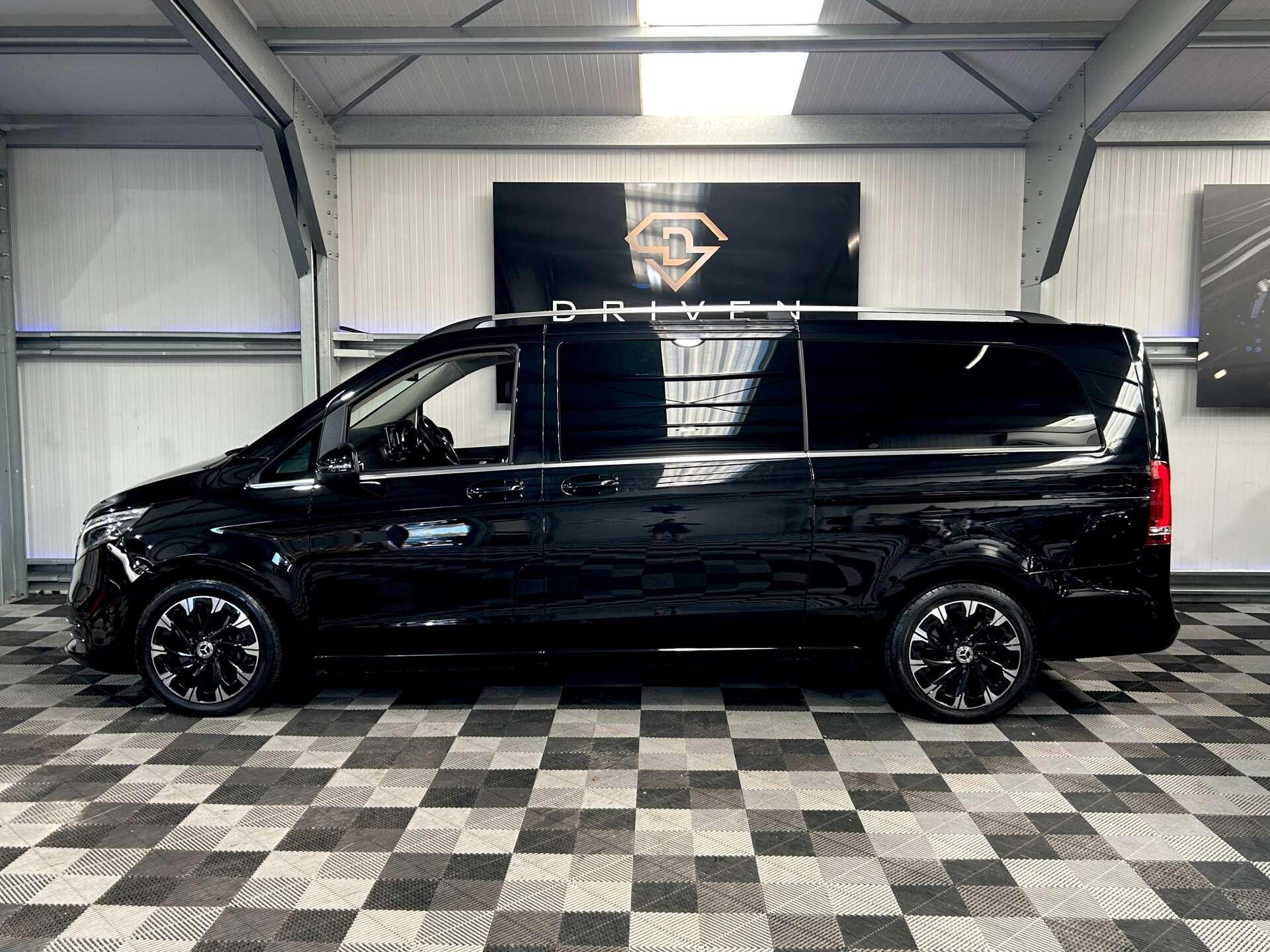 Mercedes-Benz V Class view 43