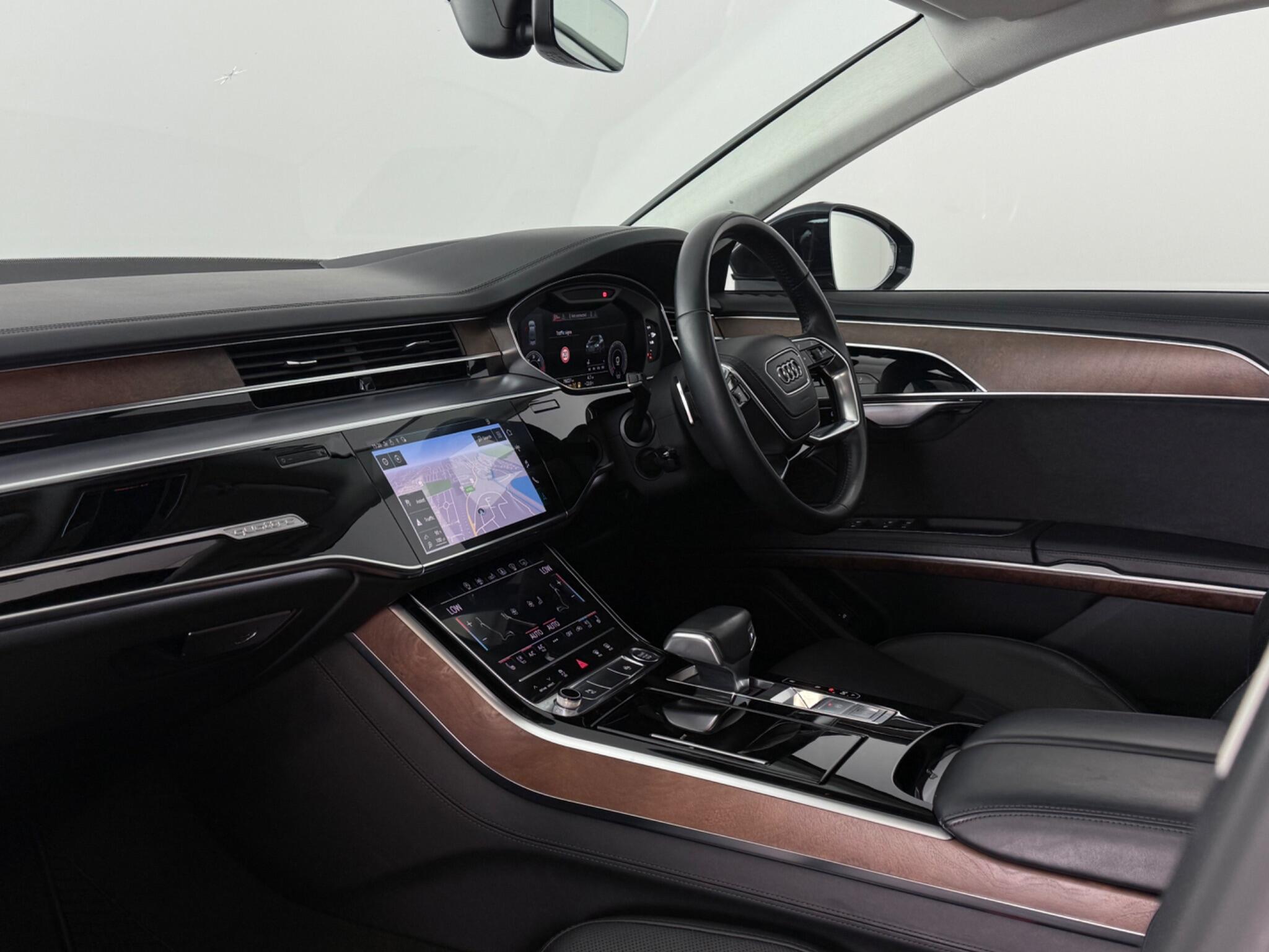 Audi A8 view 4
