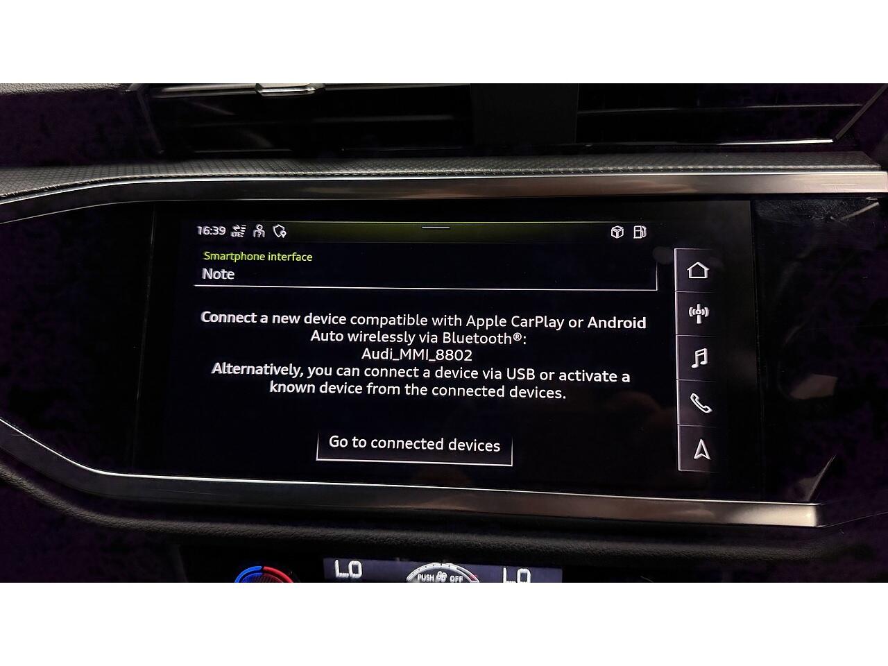 Audi Q3 view 29