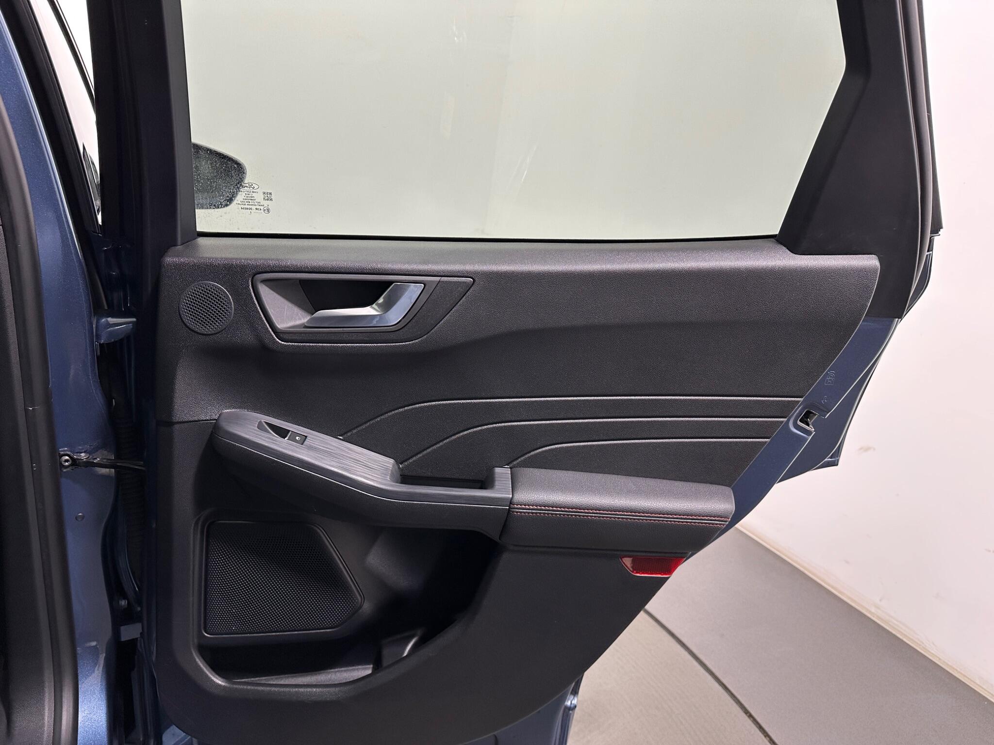 Ford Kuga view 42