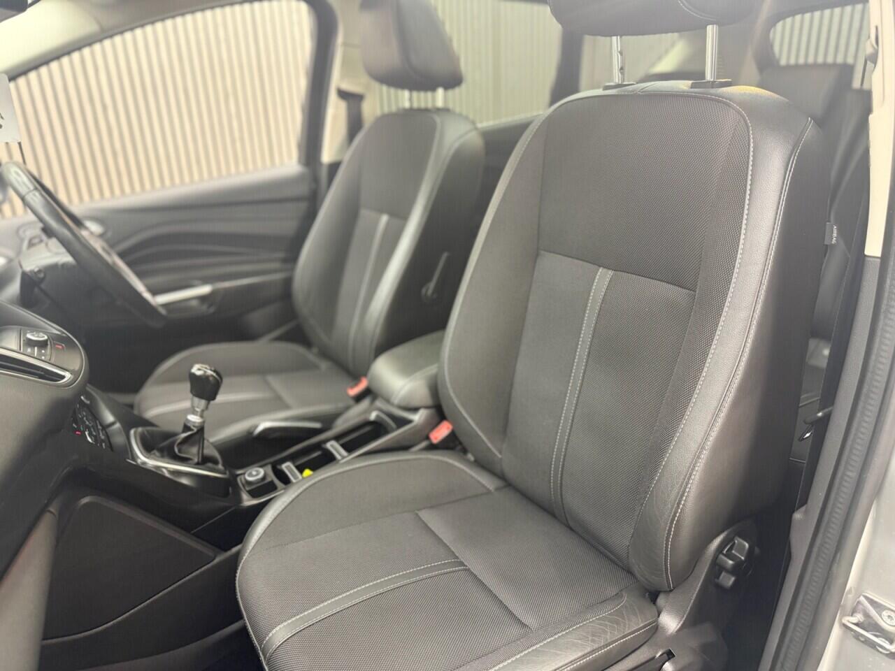 Ford C-Max view 6