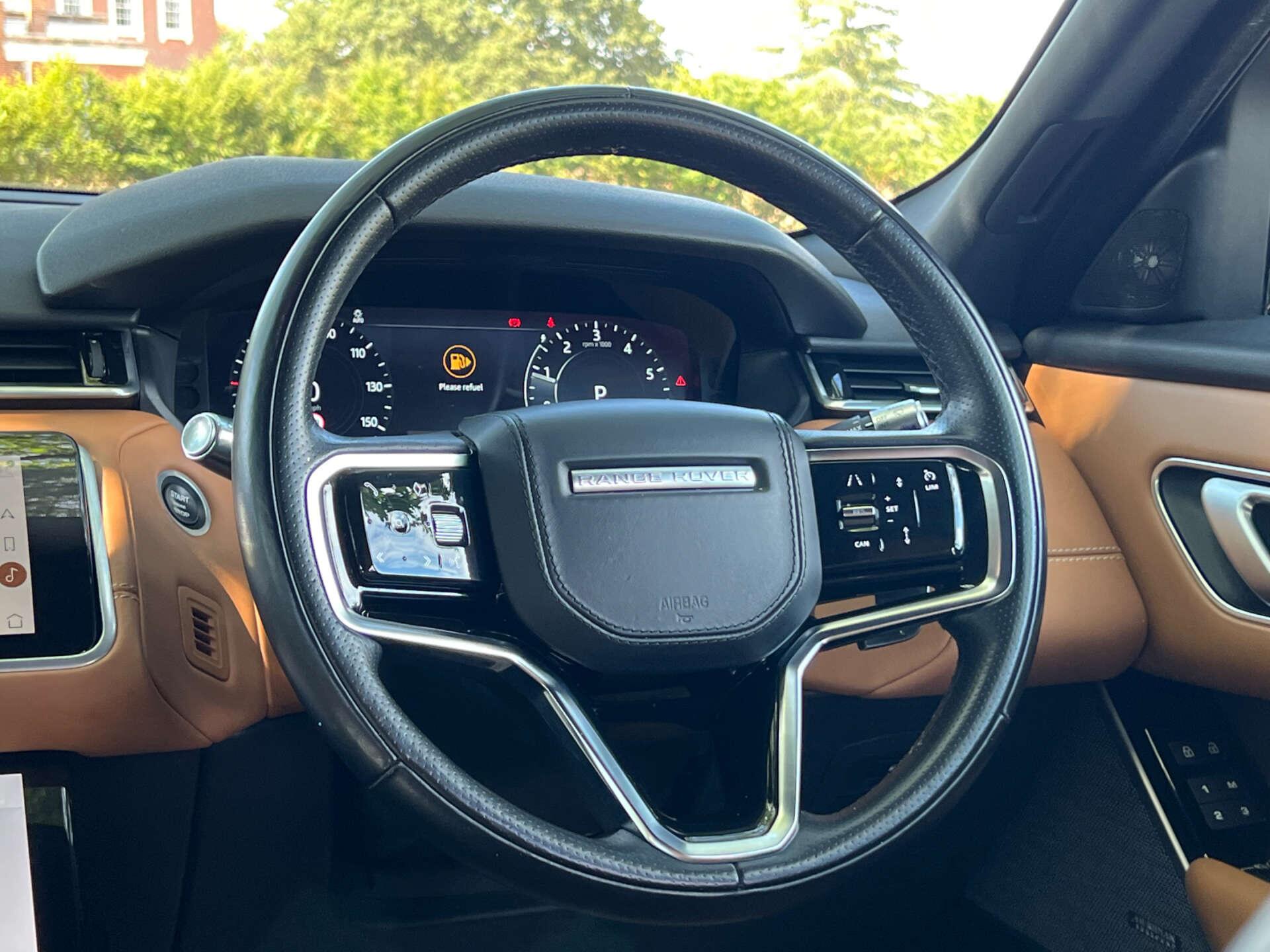 Land Rover Range Rover Velar view 29