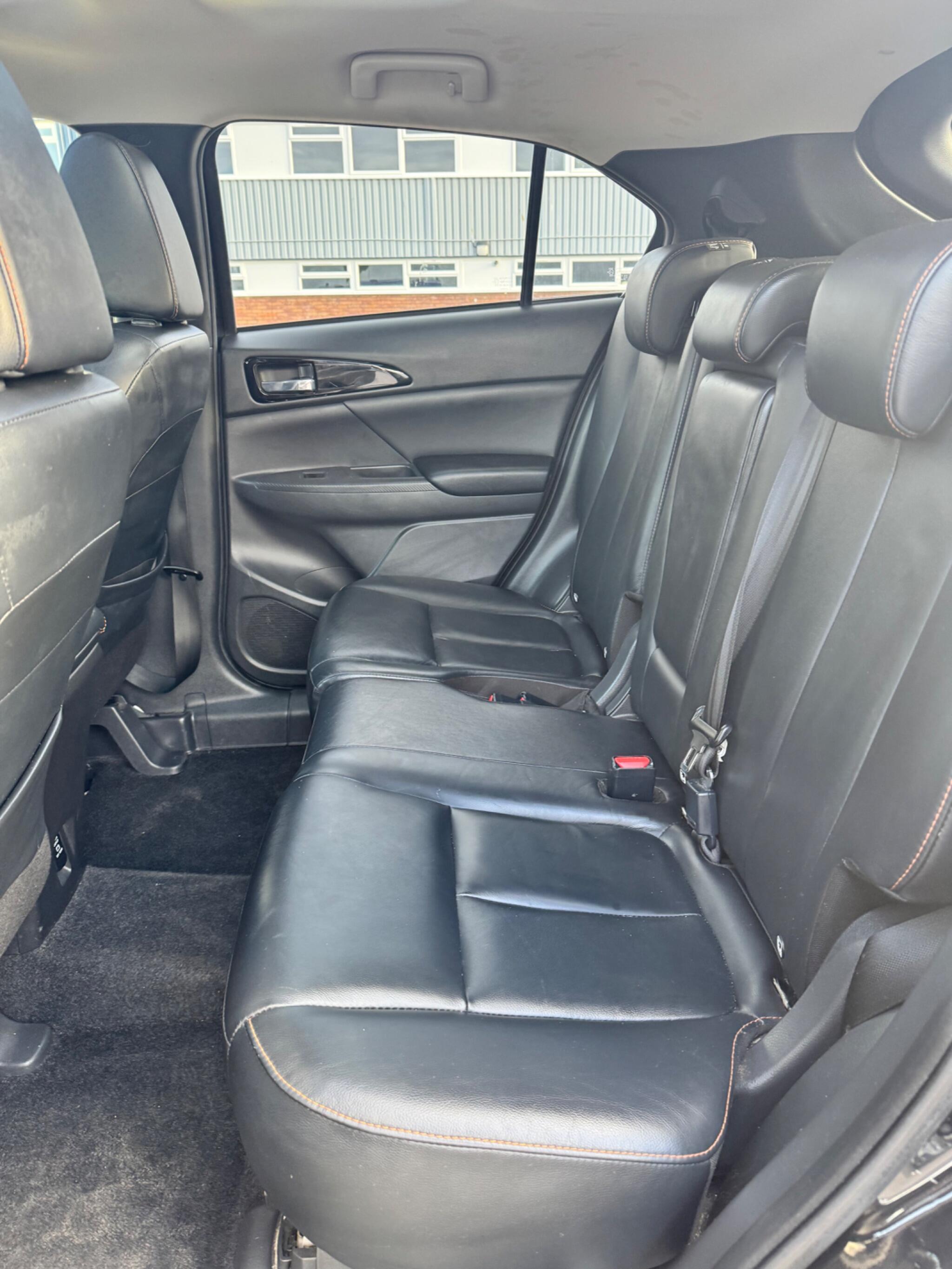 Mitsubishi Eclipse Cross view 27
