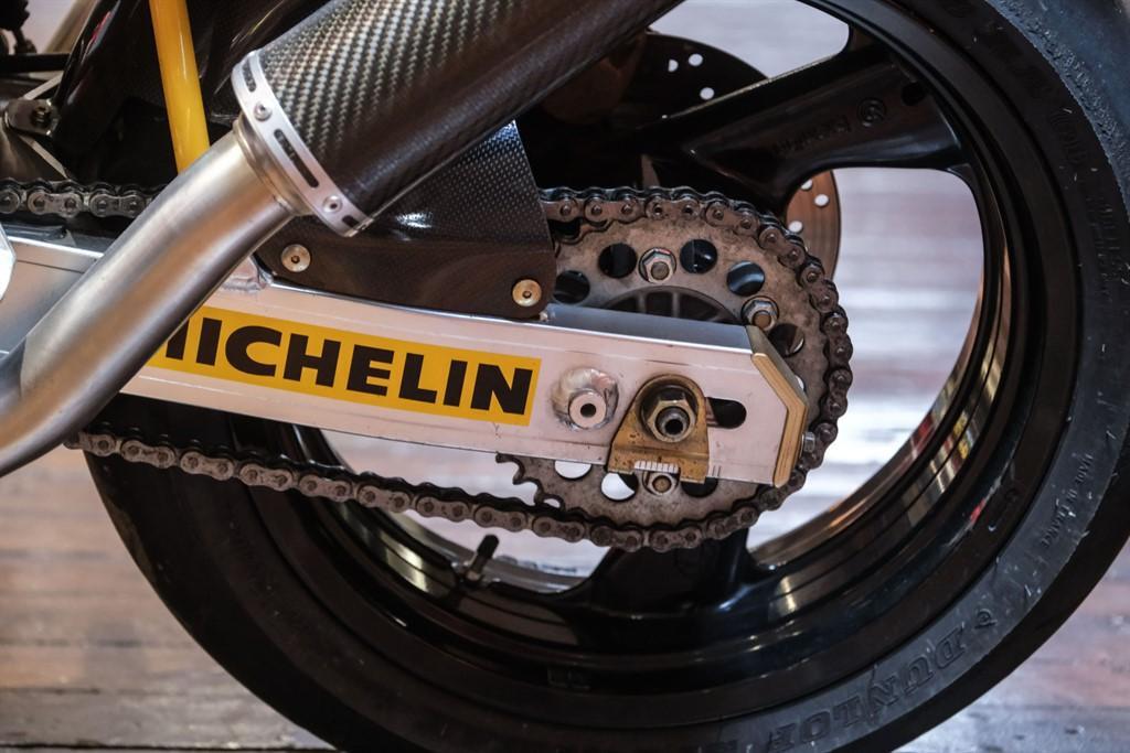 Ducati 888 view 20