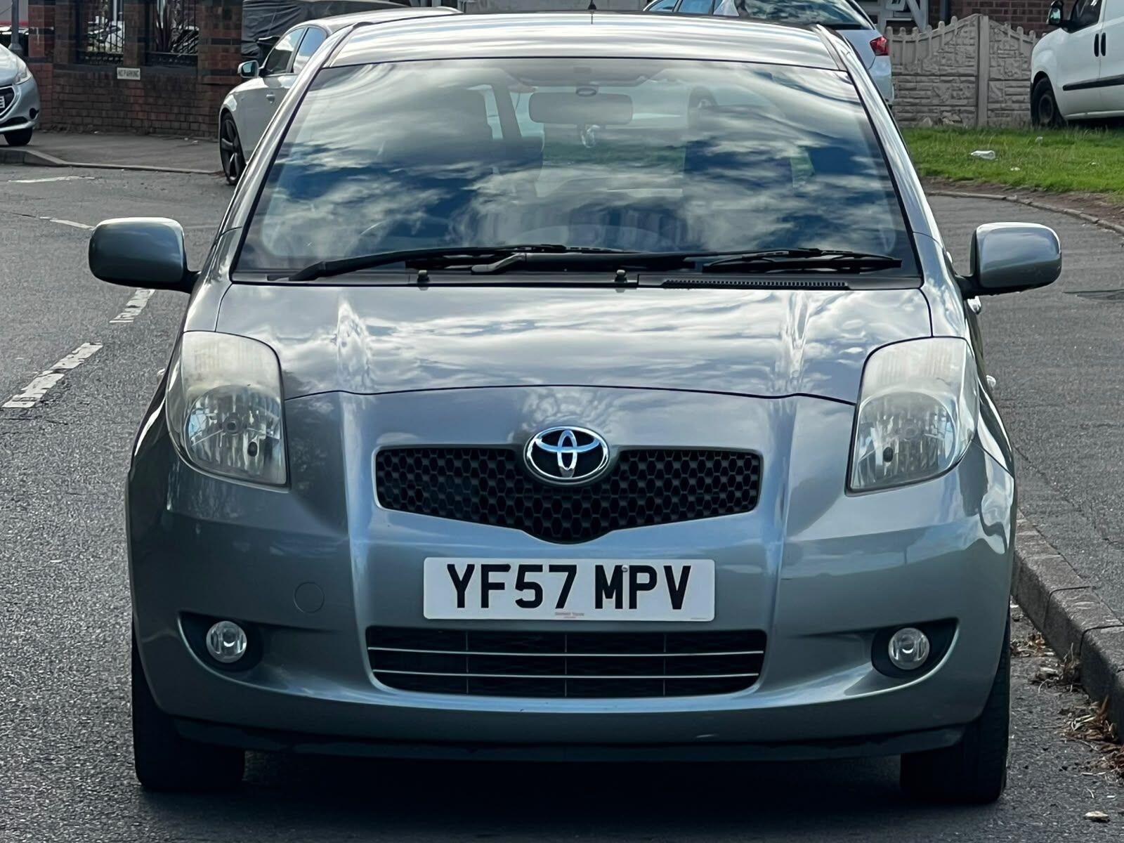 Toyota Yaris view 10