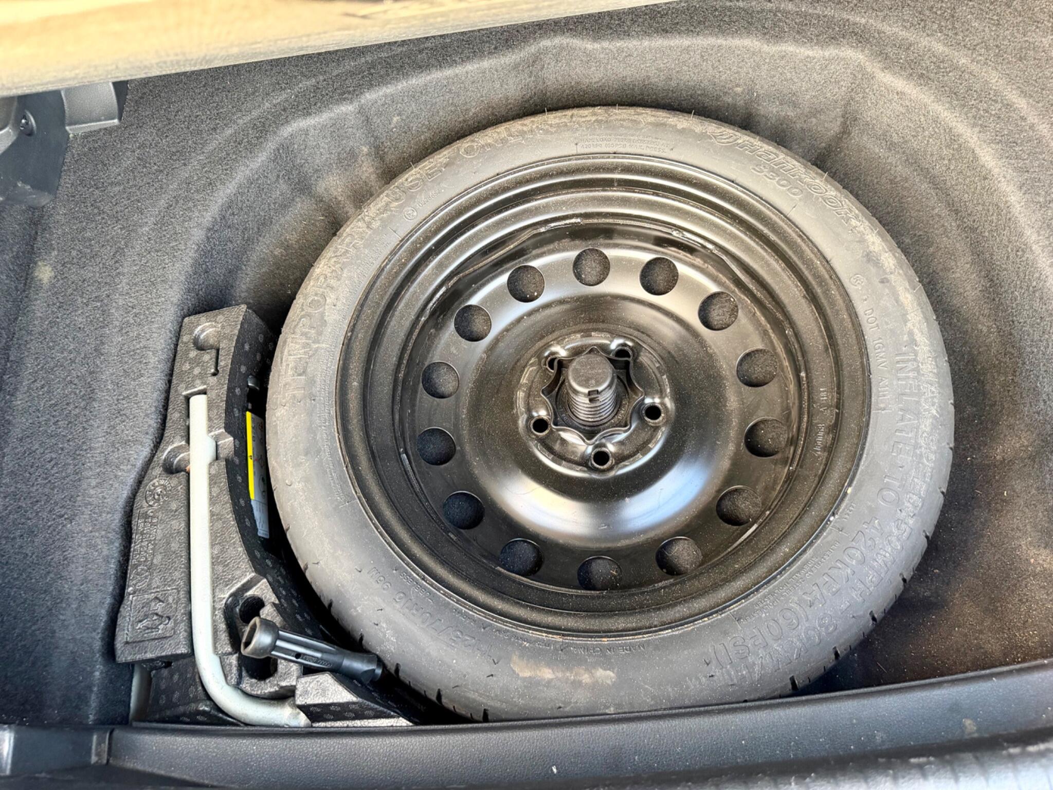 Volkswagen Golf view 42