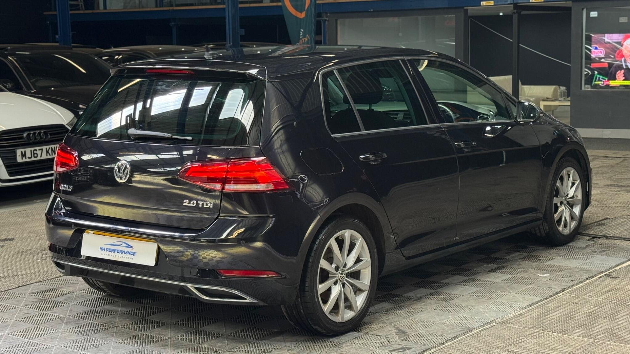 Volkswagen Golf view 63