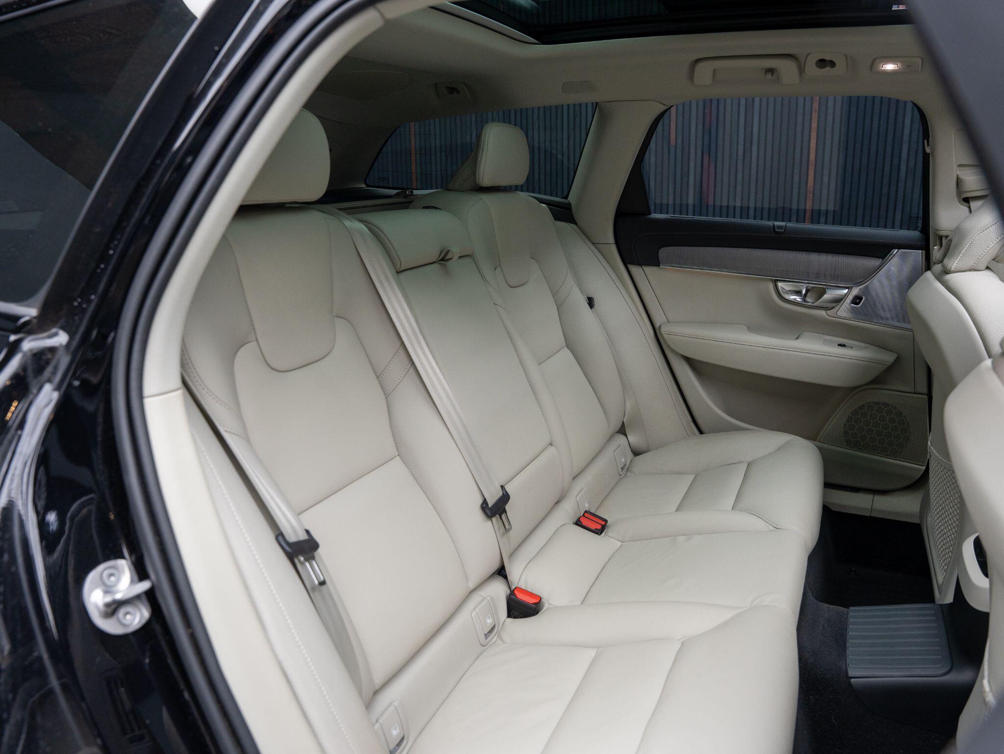 Volvo V90 view 41
