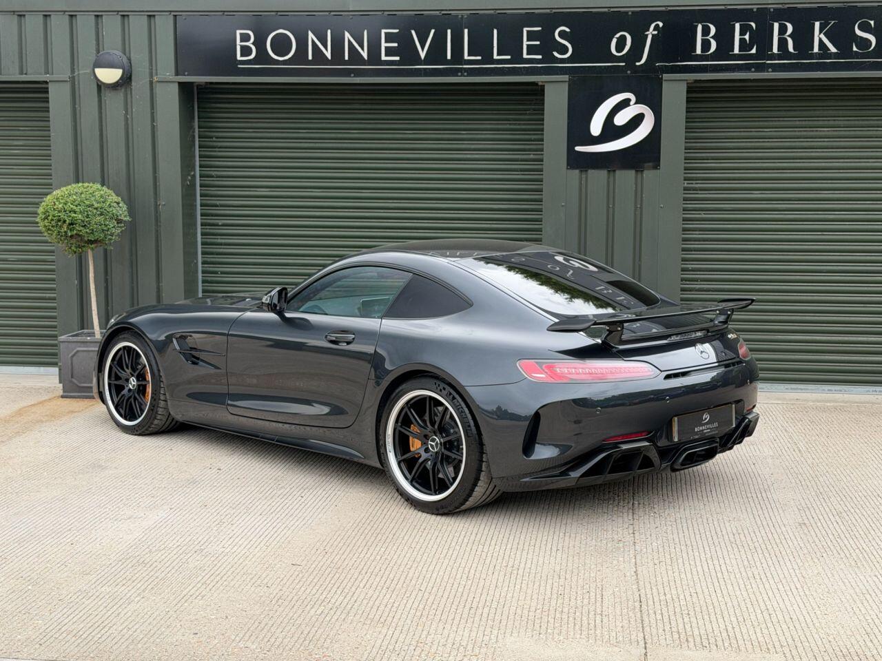 Mercedes-Benz Amg GT view 27