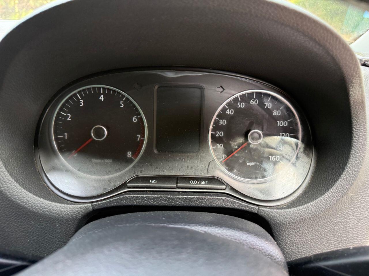 Volkswagen Polo view 48