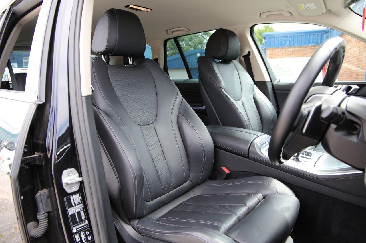 BMW X5 view 2