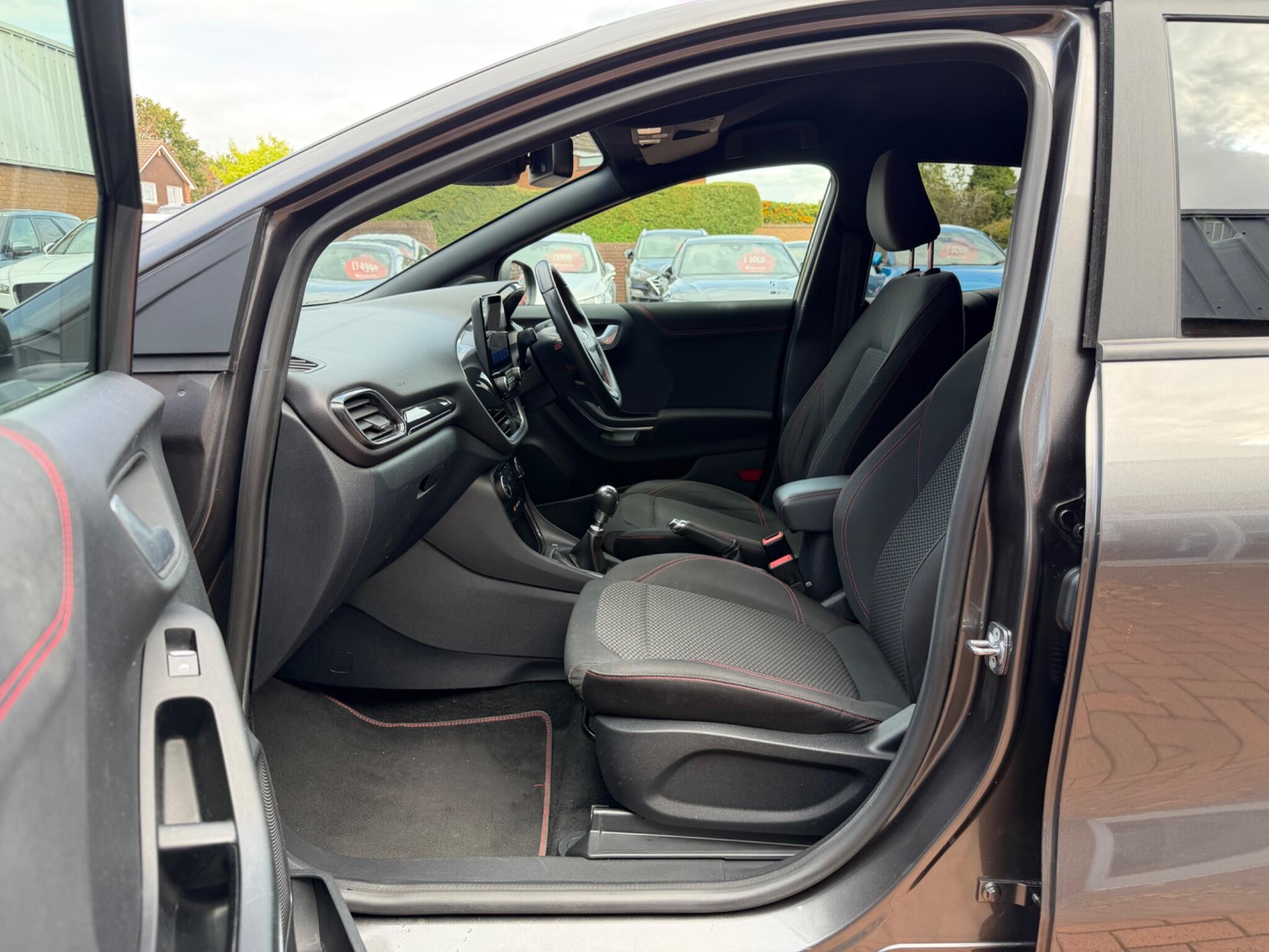Ford Puma view 2
