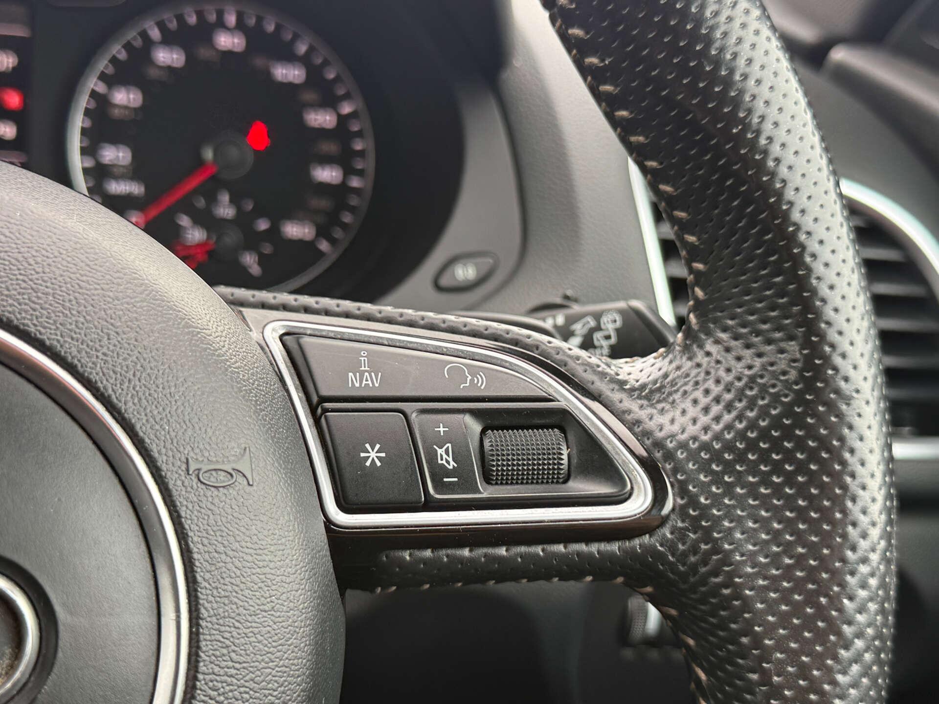 Audi Q3 view 48