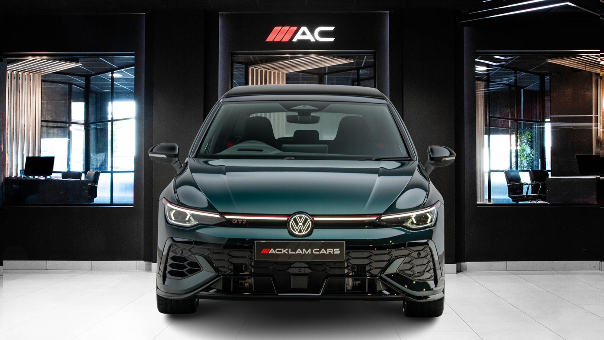 Volkswagen Golf view 2