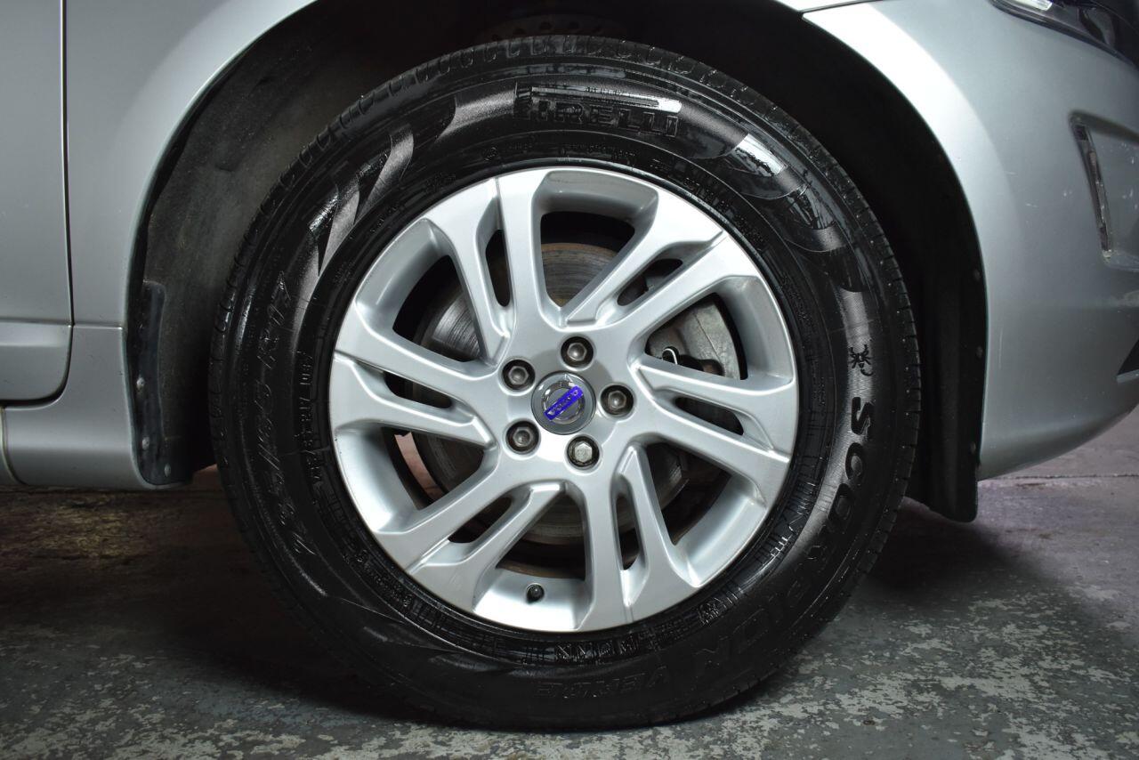 Volvo XC60 view 35