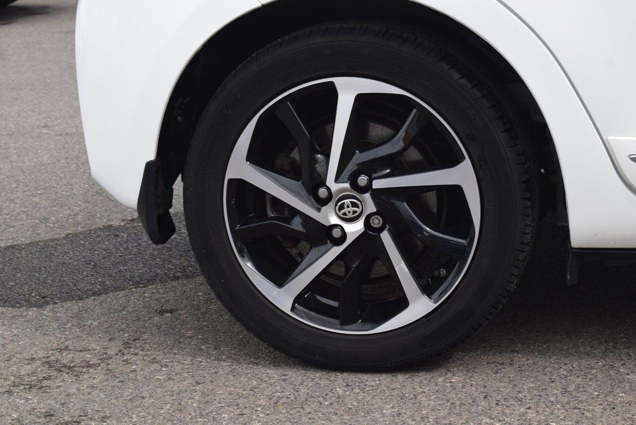 Toyota Yaris view 9