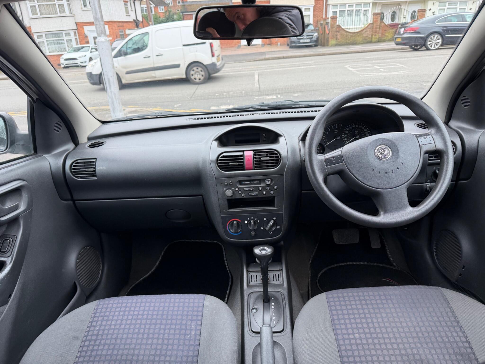 2002 Vauxhall Corsa image 15
