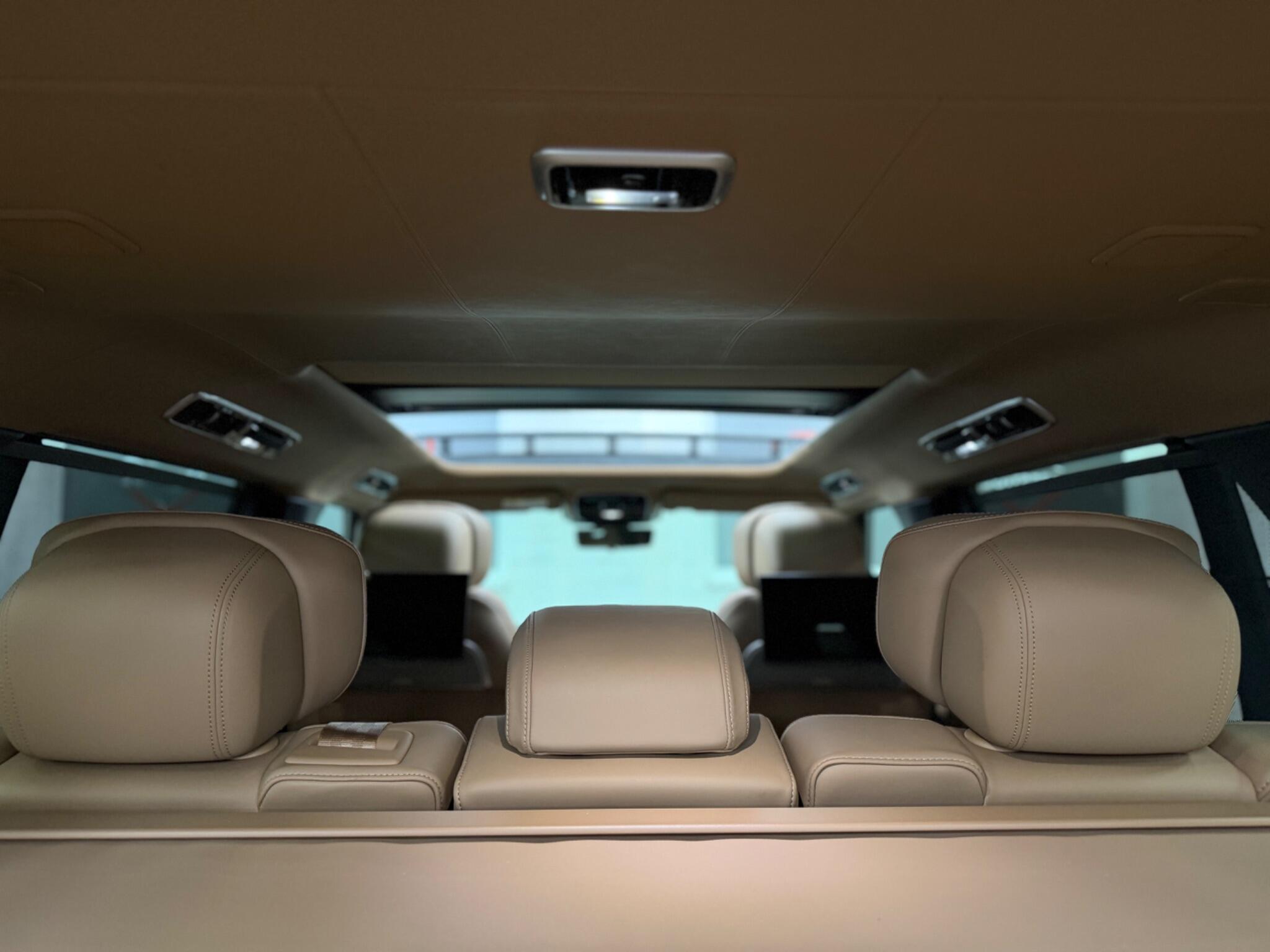 Land Rover Range Rover view 20