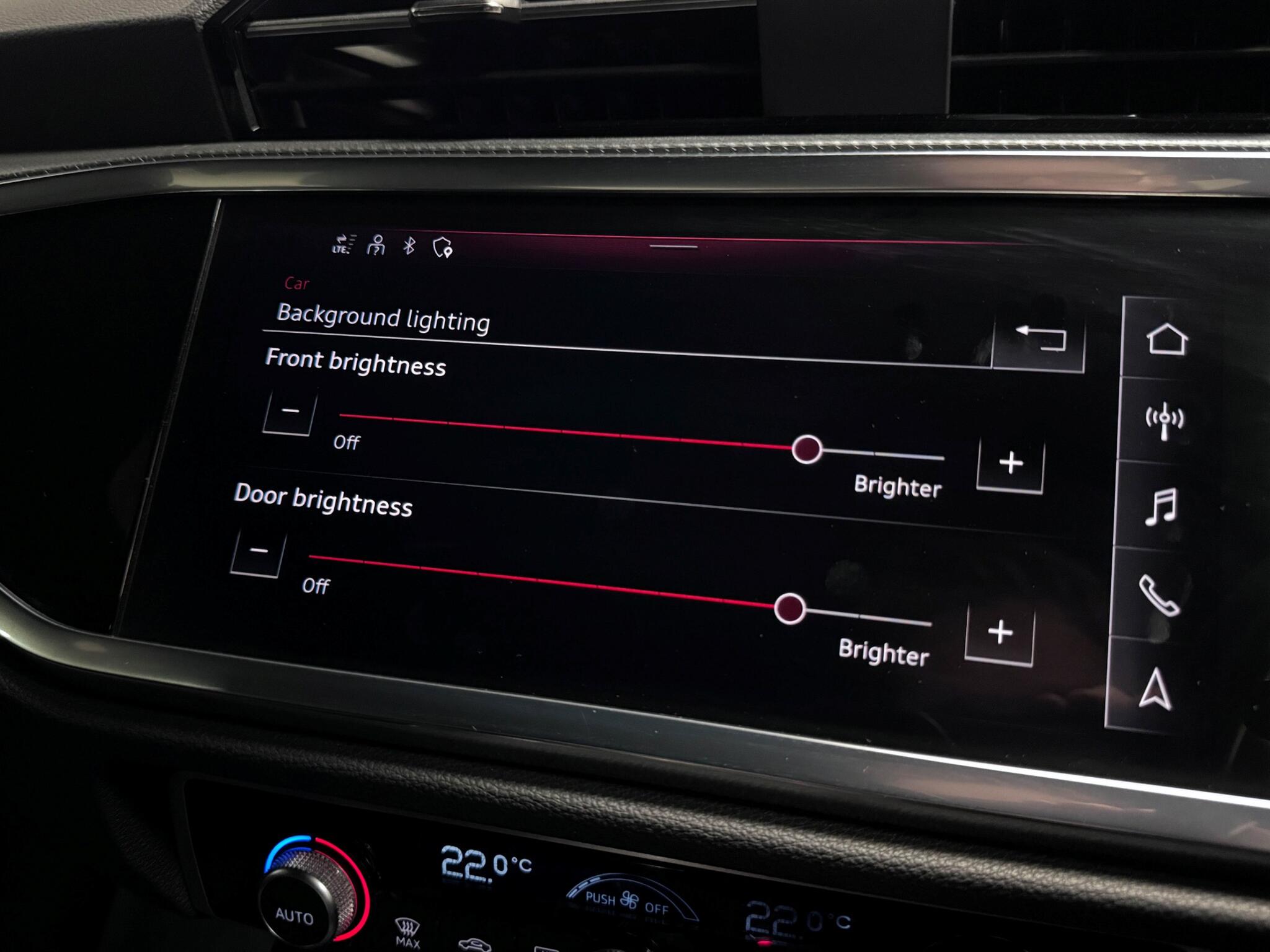 Audi Q3 view 46