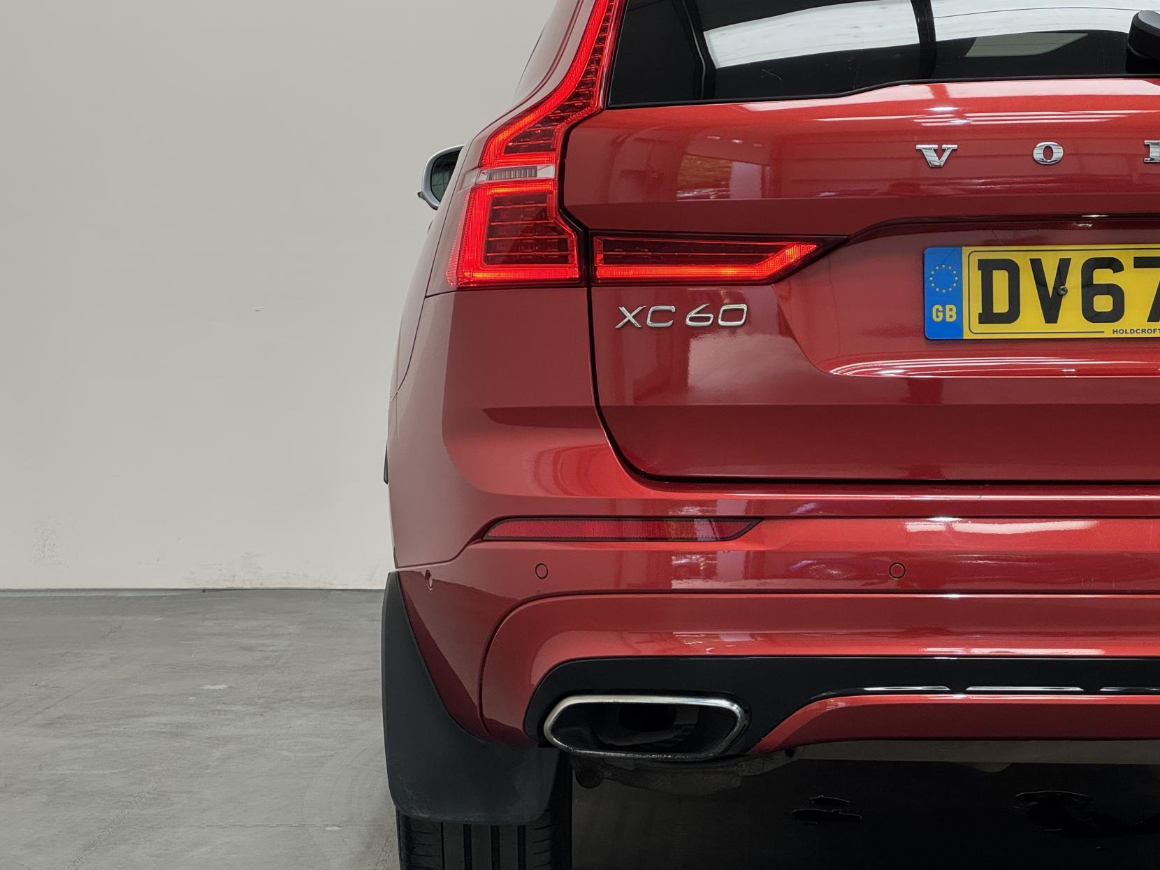 Volvo XC60 view 14