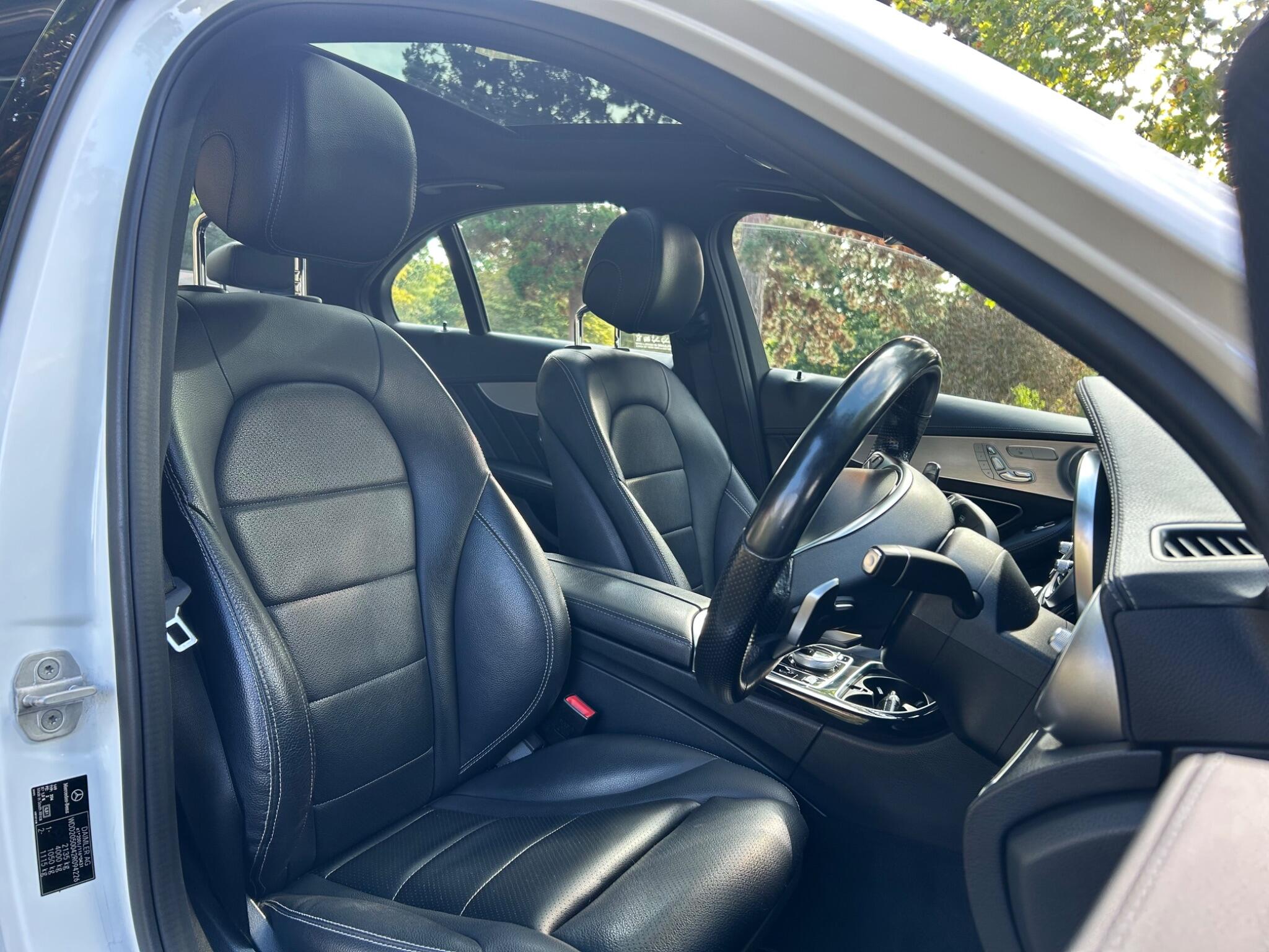 Mercedes-Benz C-Class view 8
