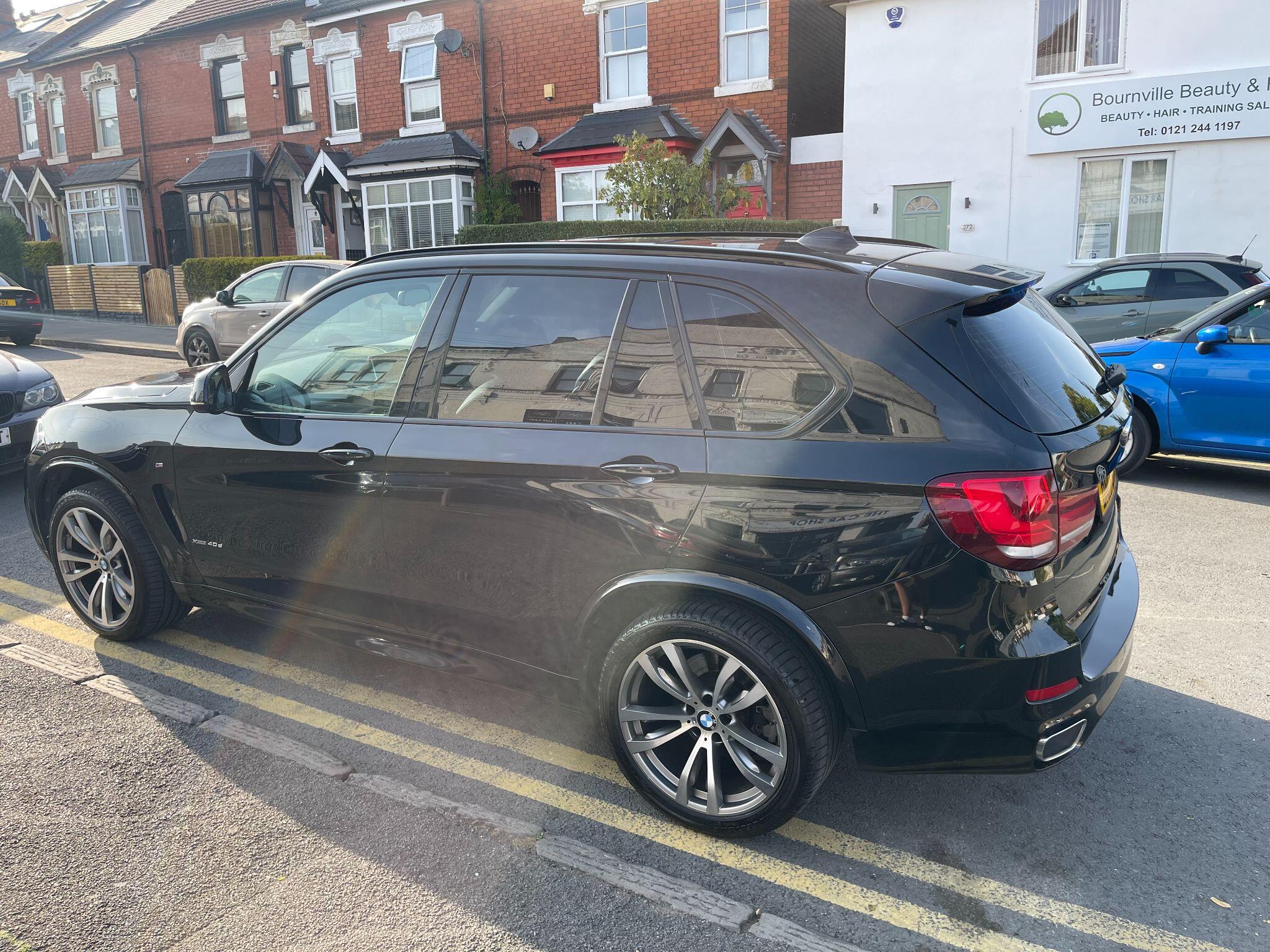 BMW X5 view 18