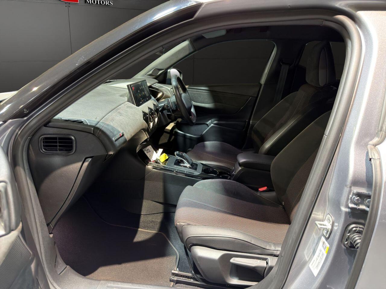 DS Automobiles DS 3 Crossback view 15