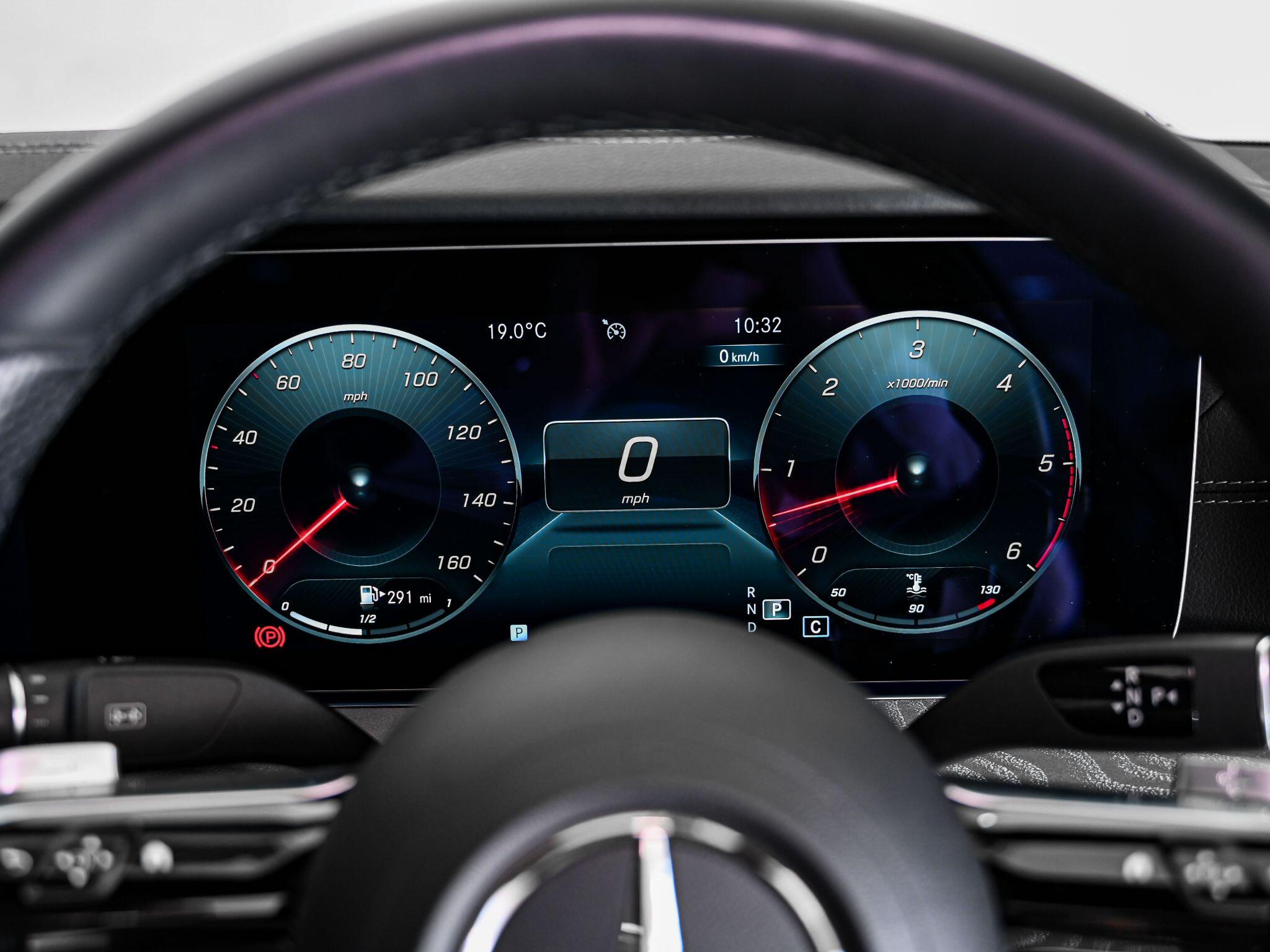 Mercedes-Benz E-Class view 15