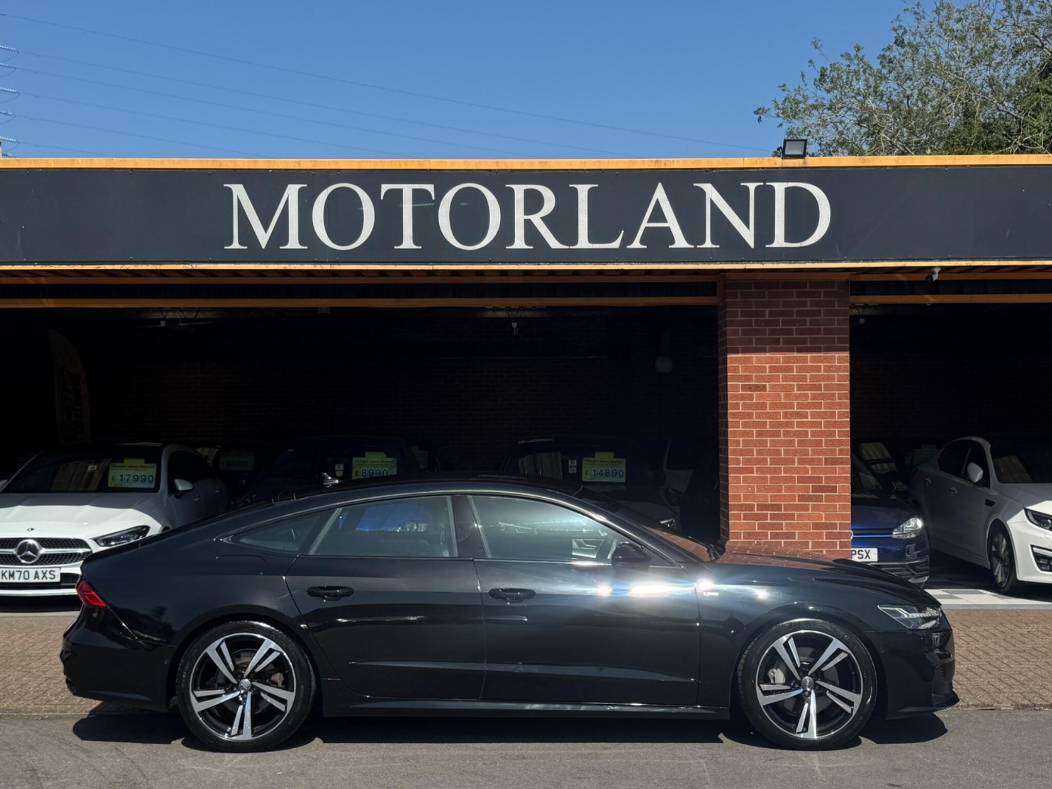 Audi A7 view 5