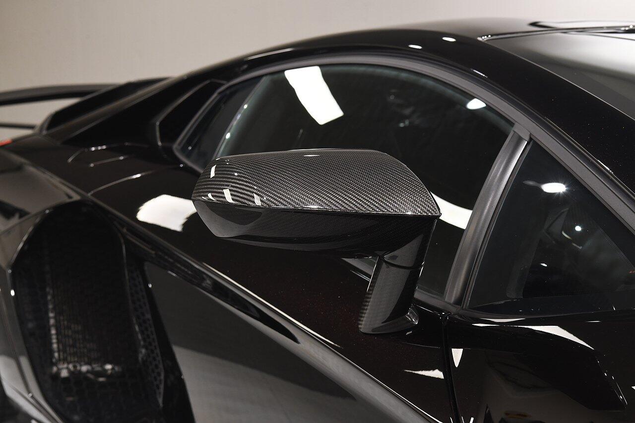 Lamborghini Aventador view 43