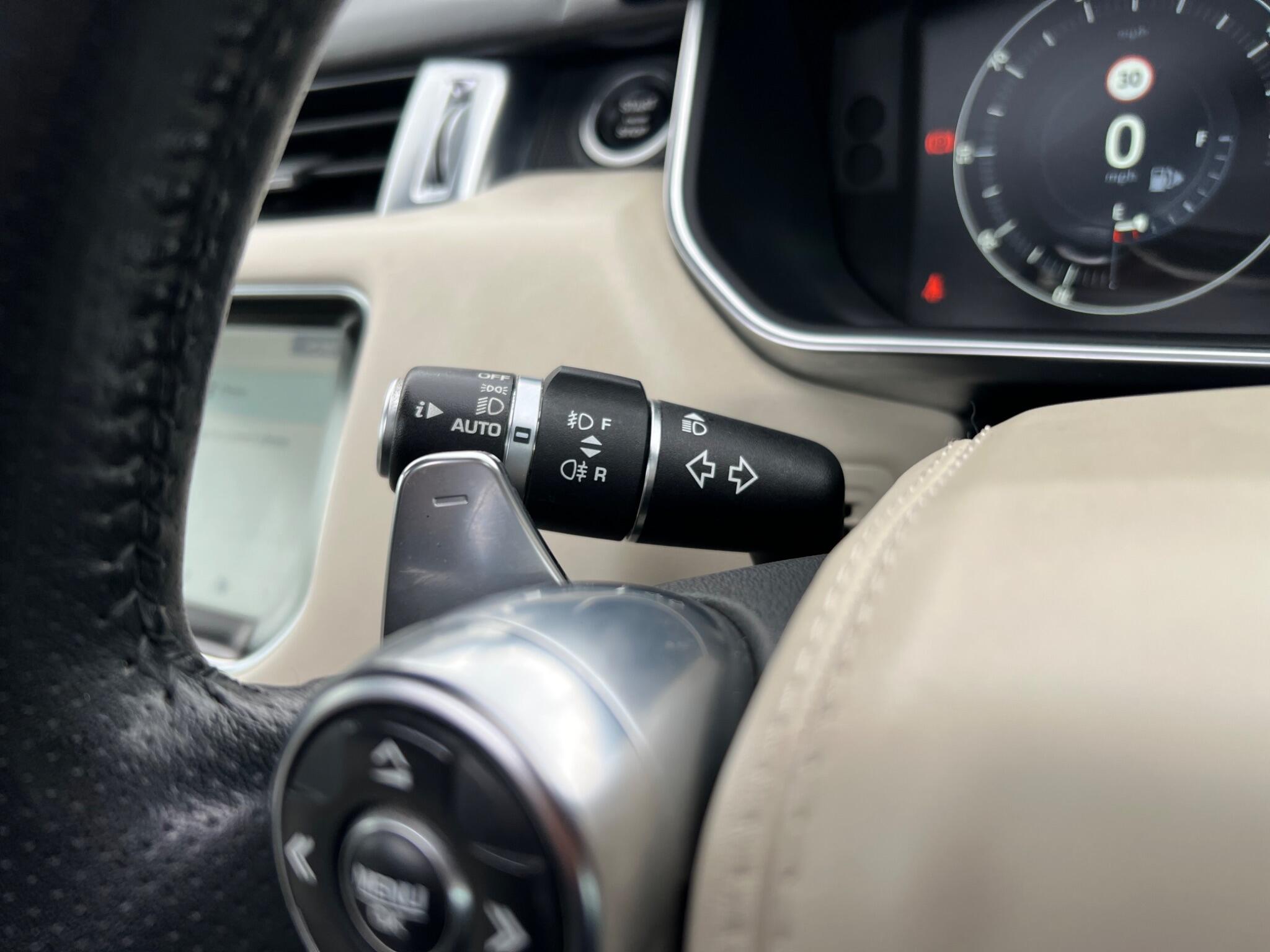 Land Rover Range Rover Sport view 43