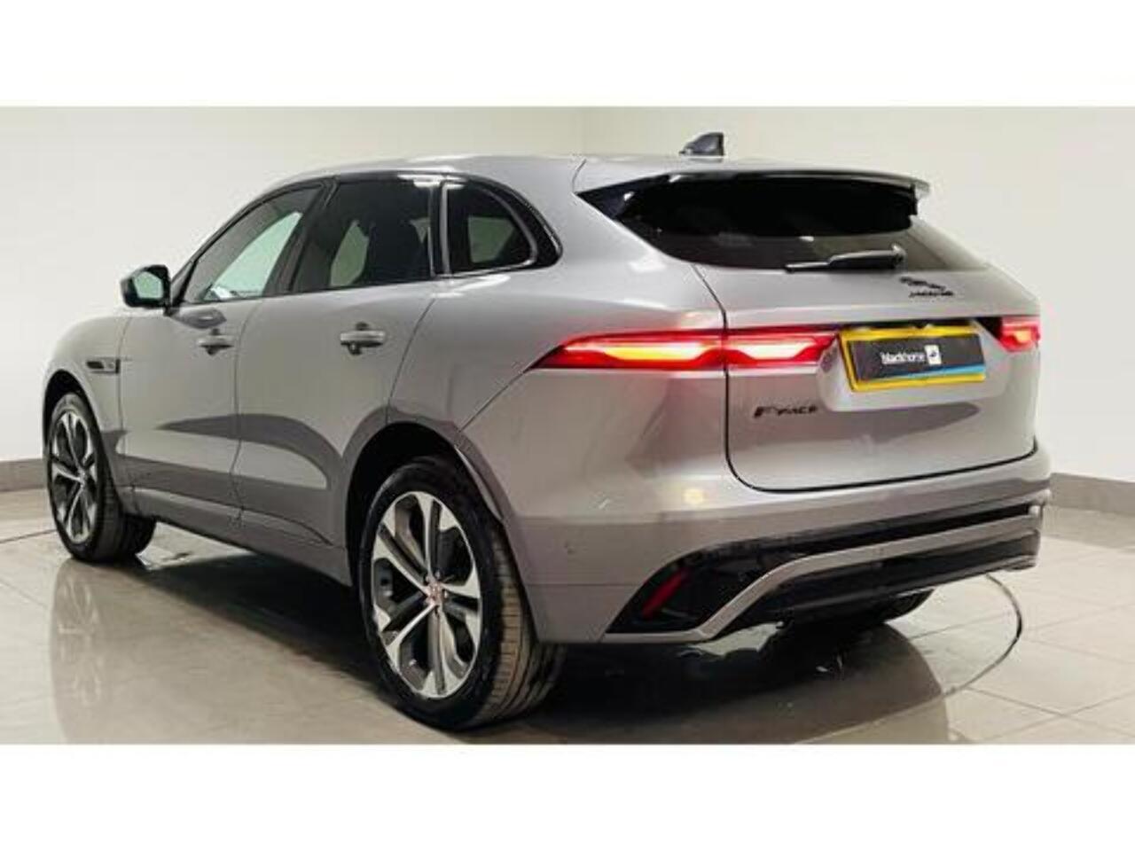 Jaguar F-Pace view 5
