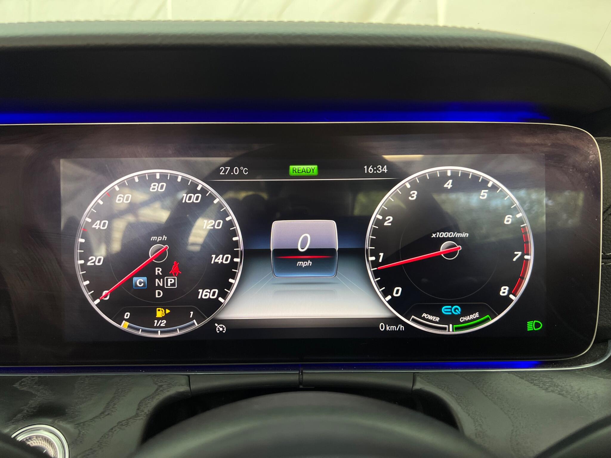 Mercedes-Benz E Class view 42