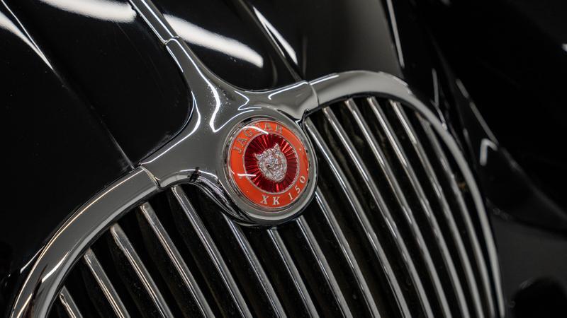 Jaguar XK150 view 19