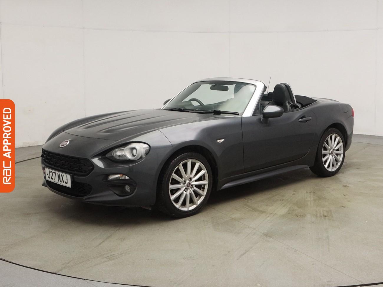 Fiat 124 Spider view 27