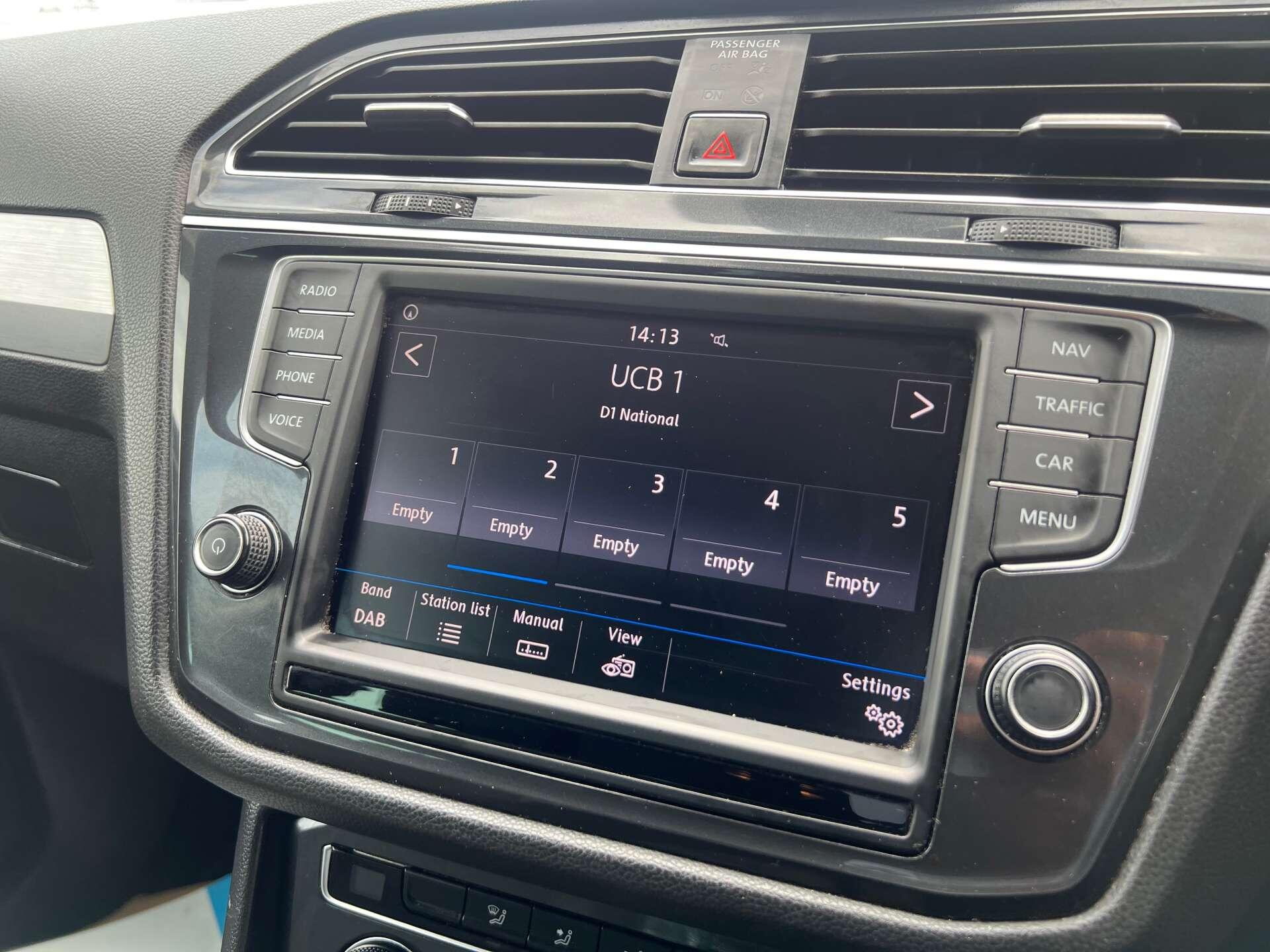 Volkswagen Tiguan view 23