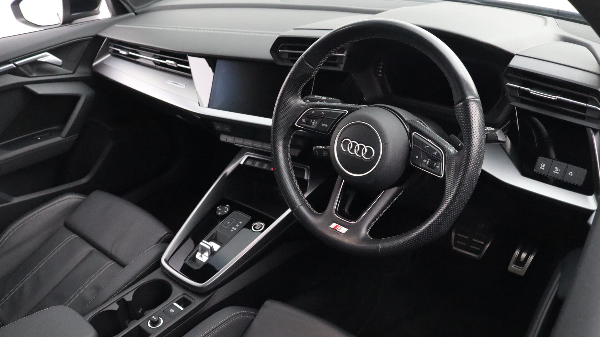 Audi A3 view 4